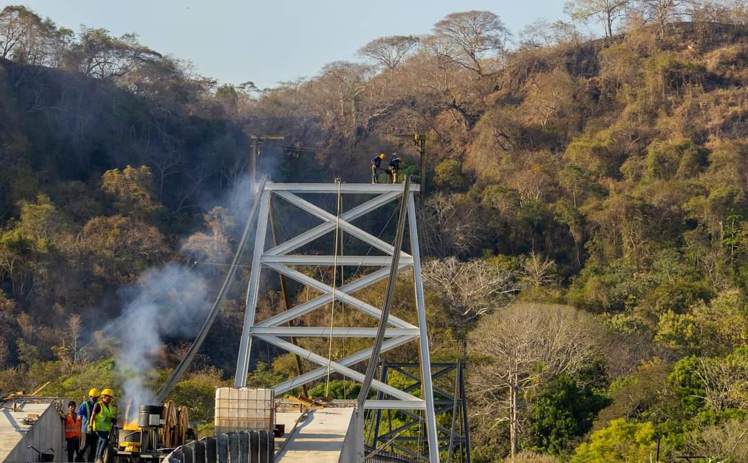 , Puente de Mata Limón en Caldera está a un 50% de su apertura